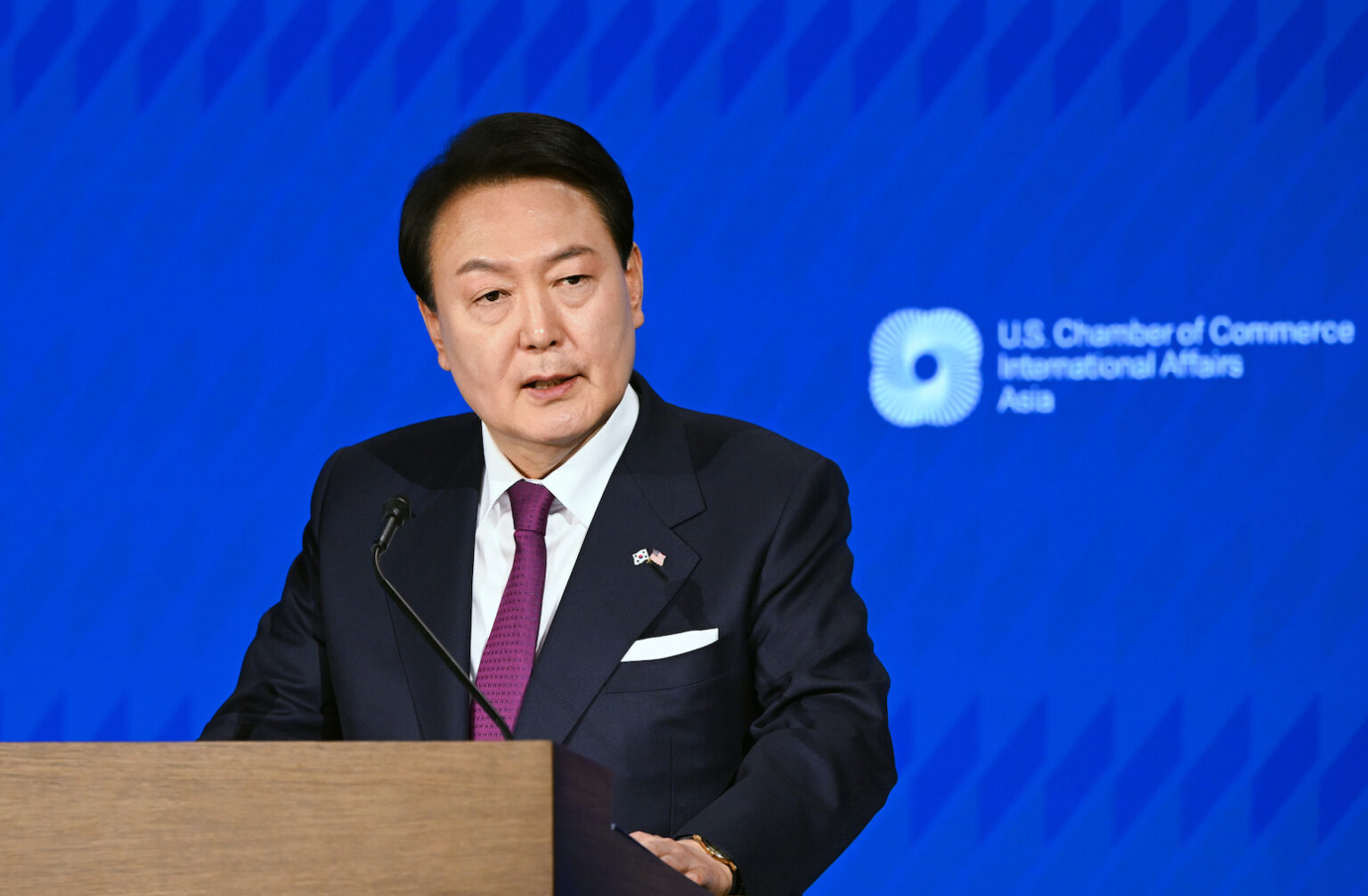 Chi è Yoon Suk yeol il presidente sudcoreano che rischia limpeachment