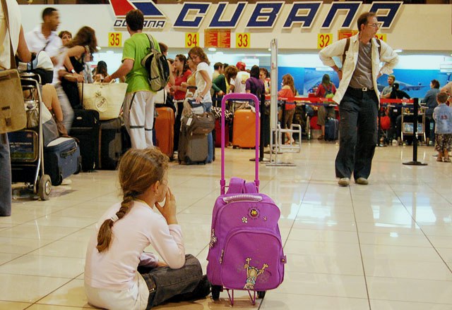 I cubani (con soldi) possono finalmente prendere il volo