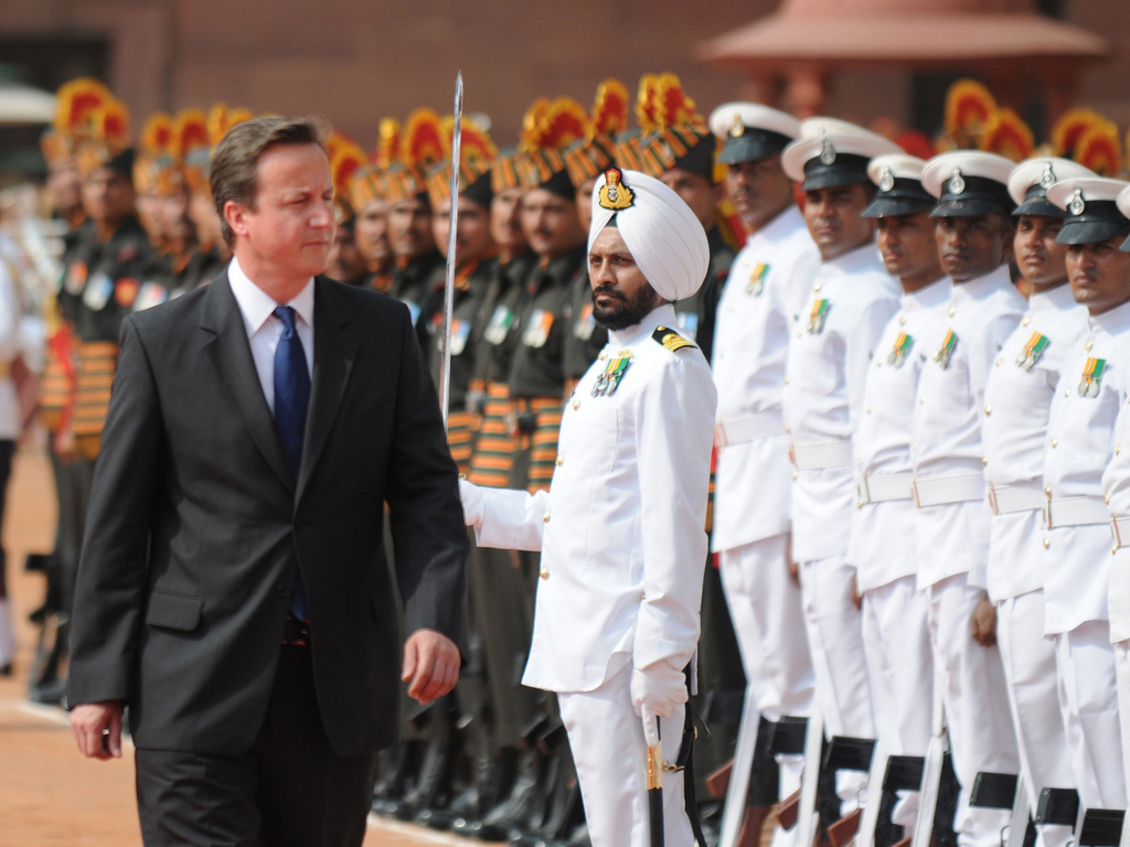 I veri motivi dei viaggi di Hollande e Cameron in India