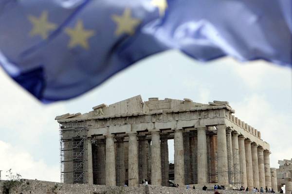 L’Economia è morta, le esequie al Partenone