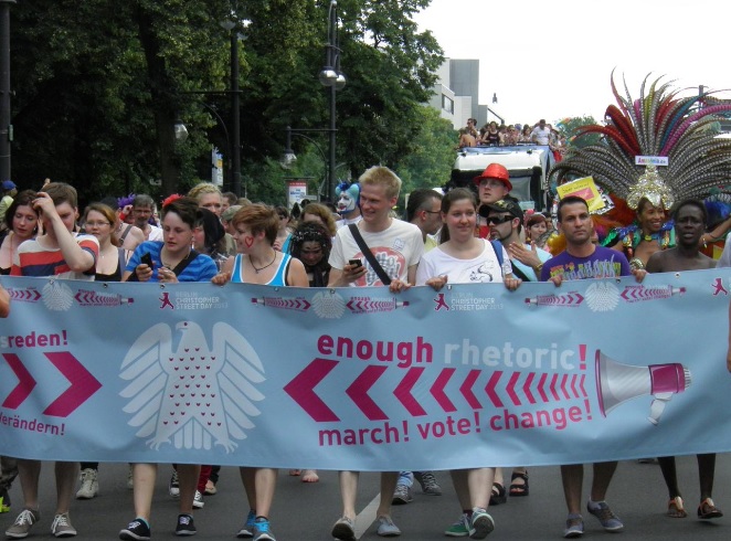 La Christopher Streets Parade di Berlino, una marcia contro ogni discriminazione