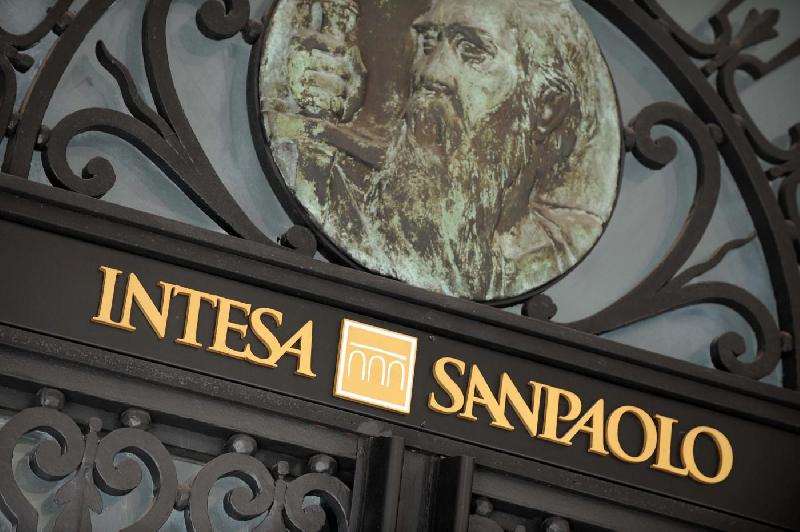 Intesa Sanpaolo, vista sulla cashless society con Samsung. Parla Massimo Tessitore