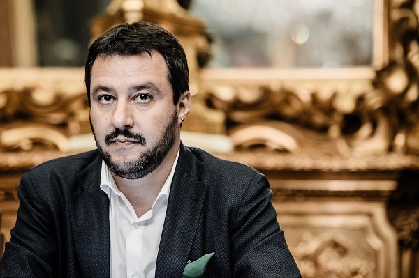 Così Matteo Salvini seduce Libero ma non convince il Foglio