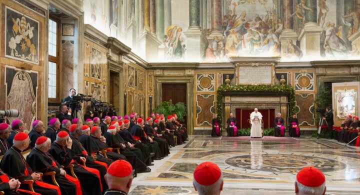 Tutti i pensierini di Natale di Papa Francesco per la Curia romana