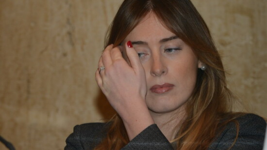maria elena boschi pizzi_31