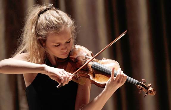 Laura Marzadori, chi è e cosa pensa il primo violino della Filarmonica della Scala