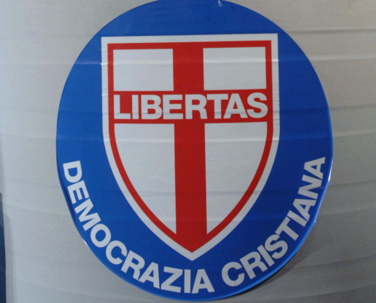 Dc, continua la narrazione macchiettistica. La versione di Giorgio Merlo Dc, continua la narrazione macchiettistica. La versione di Giorgio Merlo