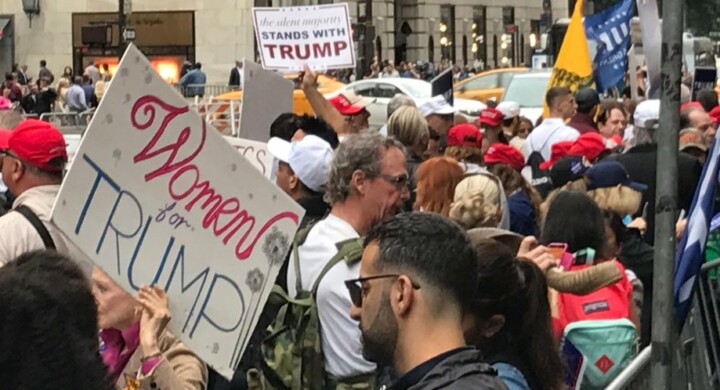 Perché Mike Pence si smarca da Donald Trump