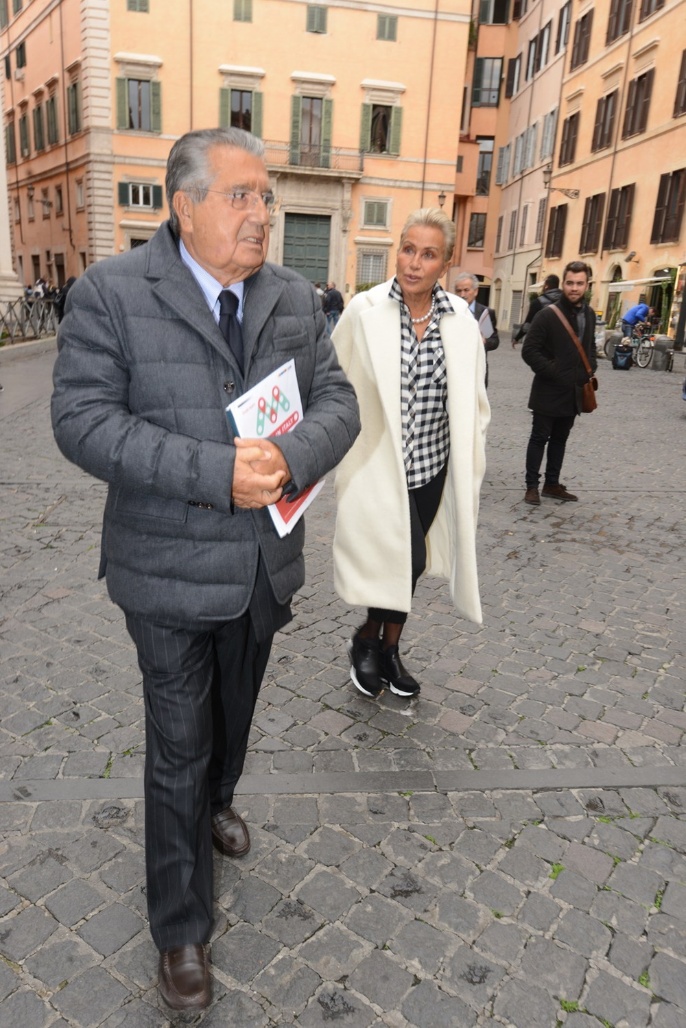 Carlo De Benedetti e la moglie Silvia Monti