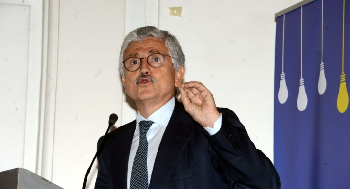 Tutte le sintonie a 5 stelle fra Massimo D’Alema e Beppe Grillo