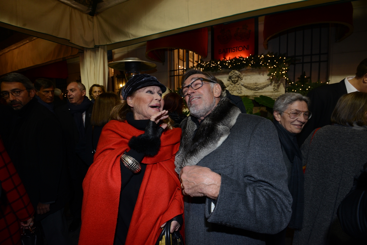 Ursula Andress e Fabio Testi