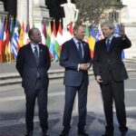 Joseph Muscat, Donald Tusk (presidente del Consiglio europeo) e Paolo Gentiloni