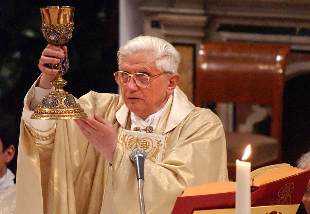 Benedetto XVI (2005)
