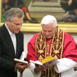 Benedetto XVI riceve in visita il presidente della Polonia Aleksander Kwasniewski (2005)