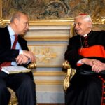 Paolo Mieli e Joseph Ratzinger (2005)