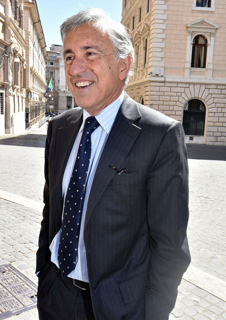 criteria, Giovanni Castellucci