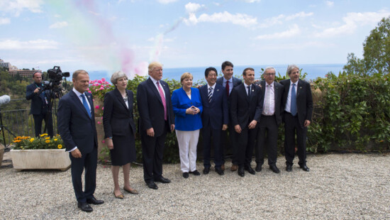 Donald Tusk, Theresa May, Donald Trump, Angela Merkel, Shinzo Abe, Justin Trudeau, Emmanuel Macron, Jean Claude Junker, Paolo Gentiloni