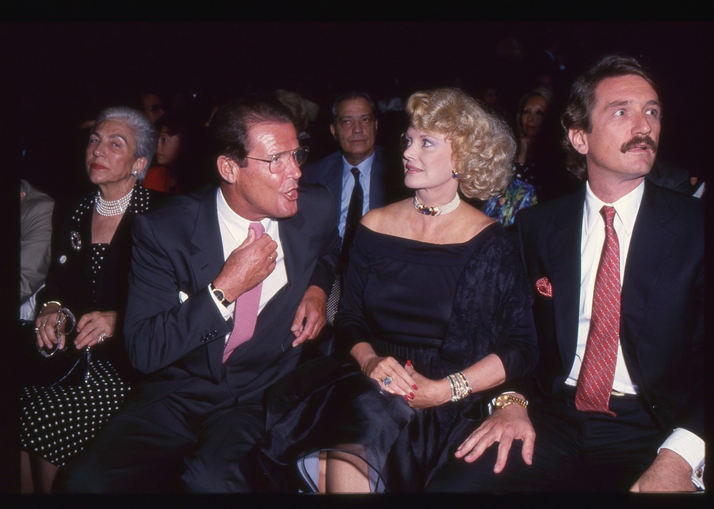 Roger Moore e Barbara Marx Sinatra a Bari per il concerto di Frank Sinatra