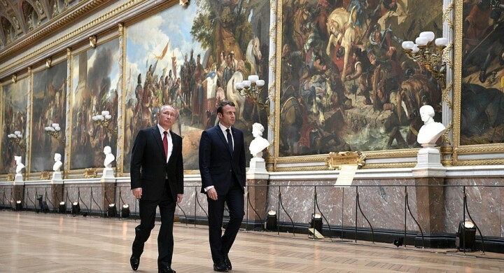 Macron prova a tenere a bada Putin, ma non si allontanerà dalla Nato. Parla Darnis (Iai)