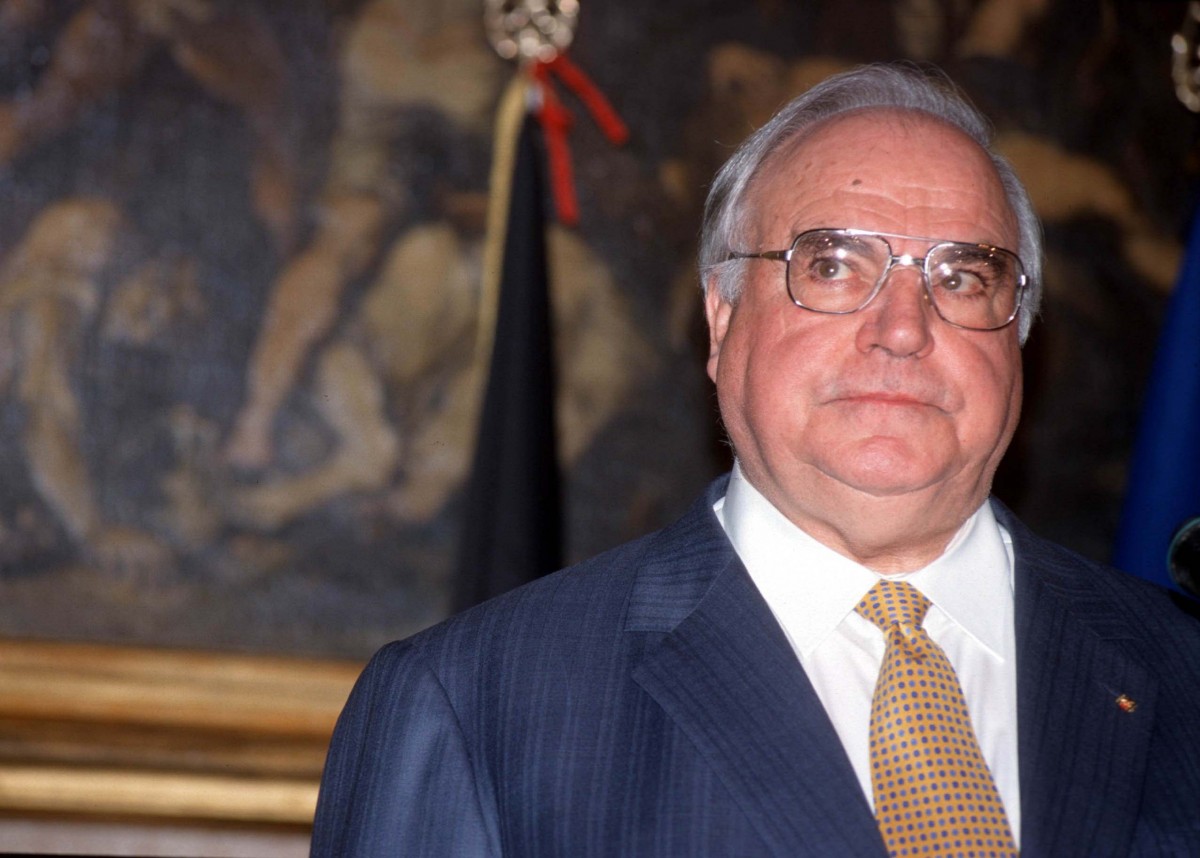 HELMUT KOHL