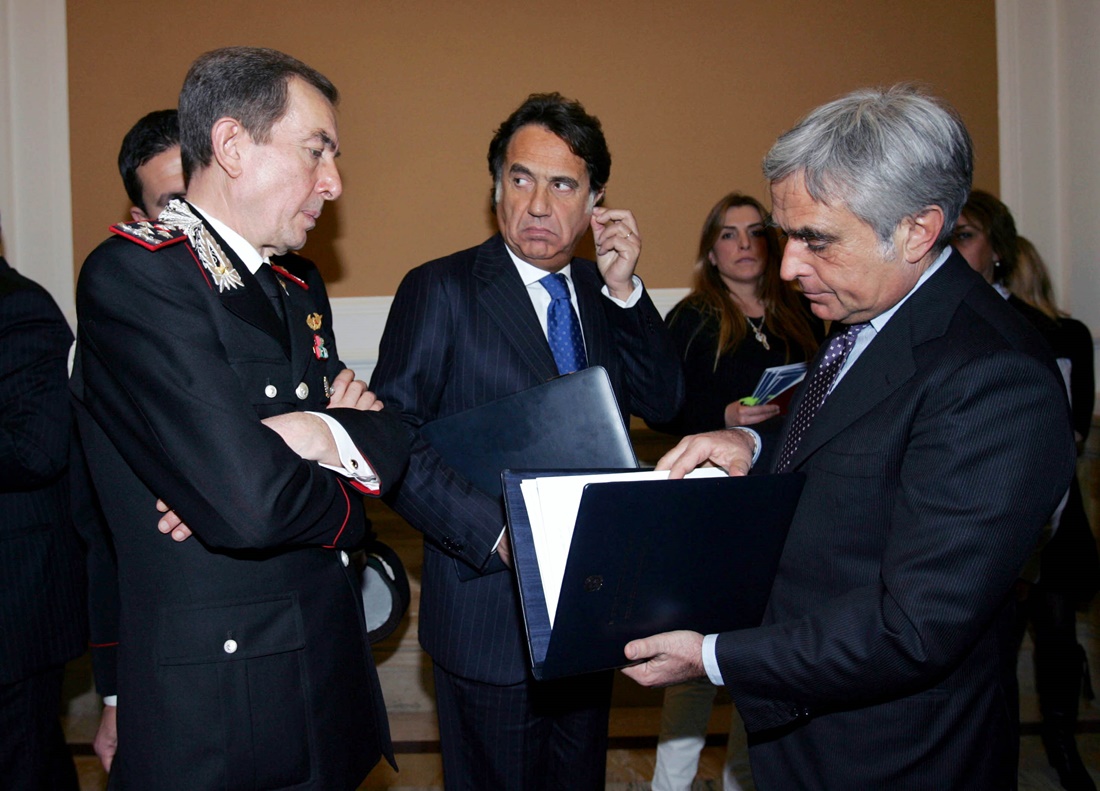 Leonardo Gallitelli, Antonio Manganelli, Francesco Cirillo (2010)