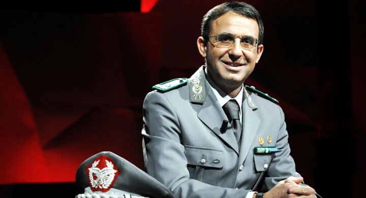 Chi è Sergio Costa, il generale dei Carabinieri indicato da Luigi di Maio come possibile ministro dell’Ambiente