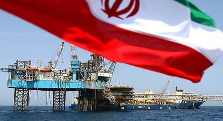 Hormuz, petrolio e nucleare. Le mosse dell’Iran spiegate da Alcaro (Iai)