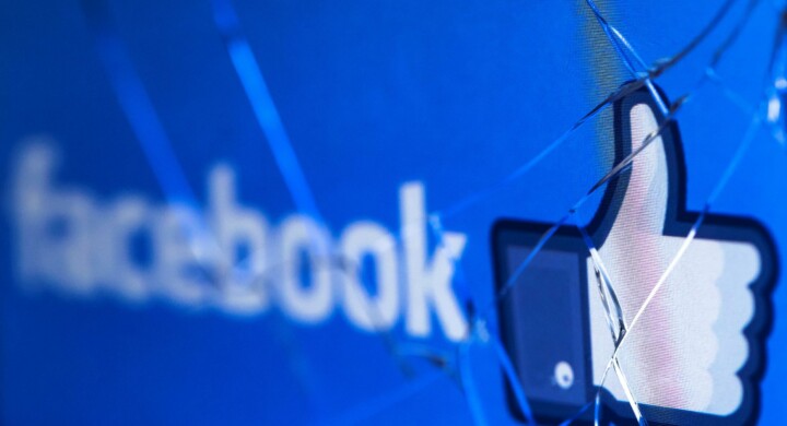 Facebook taglia il cavo con Hong Kong, strattonata da Pechino