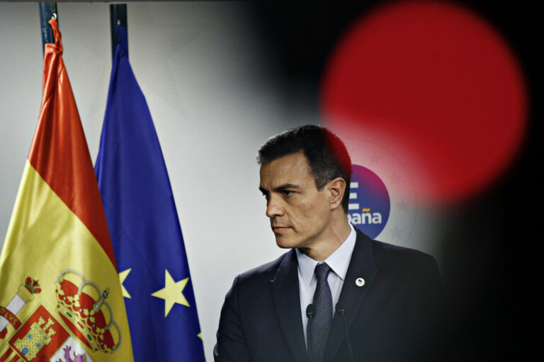 Manual de resistencia. La strategia di Sanchez letta da Di Bartolo Manual de resistencia. La strategia di Sanchez letta da Di Bartolo