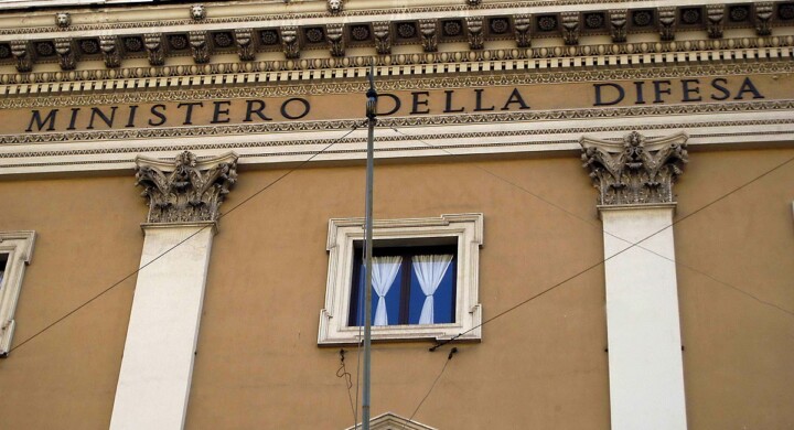 Lettera aperta al futuro ministro della Difesa. Firmata Camporini e Nones (Iai)