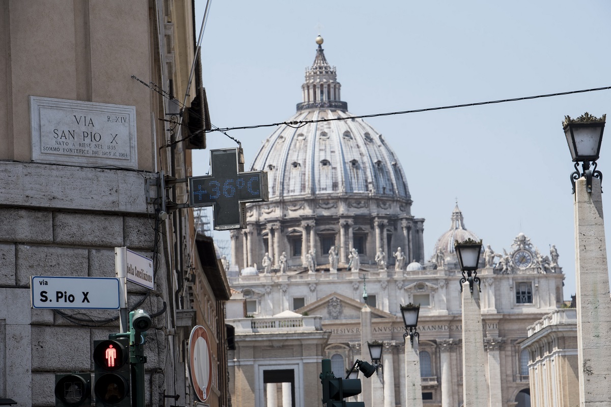 Dove non arrivò Mao, potrebbe arrivare il papa. Il complesso rapporto tra Cina e Chiesa Cattolica Dove non arrivò Mao, potrebbe arrivare il papa. Il complesso rapporto tra Cina e Chiesa Cattolica