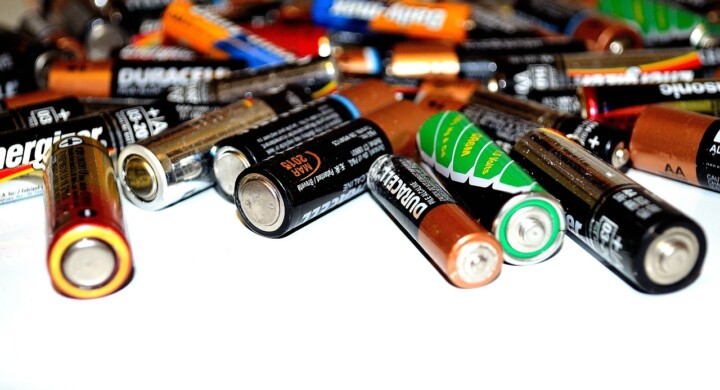 Elettricità allo stato solido. Tre invenzioni da premio Nobel