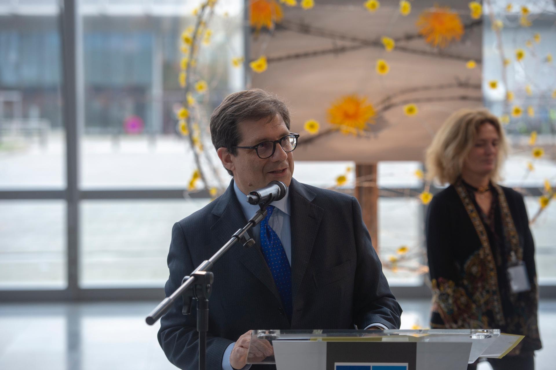 L'Italia, la Nato e la Memoria. Parla l'ambasciatore Talò L'Italia, la Nato e la Memoria. Parla l'ambasciatore Talò