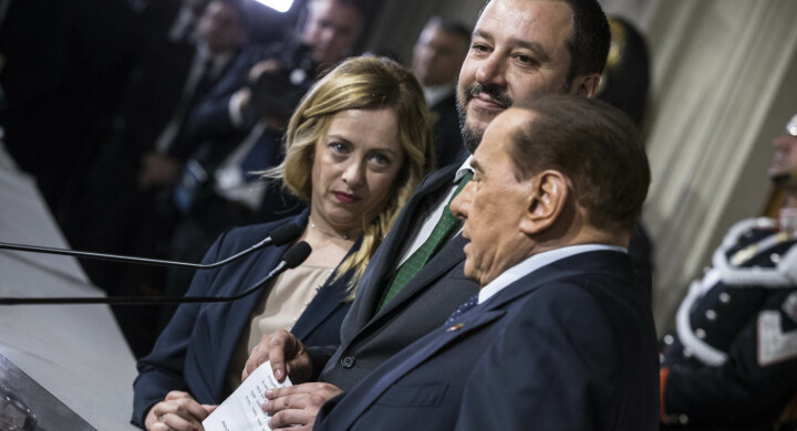 Orbán divide il centrodestra. Berlusconi avverte i sovranisti