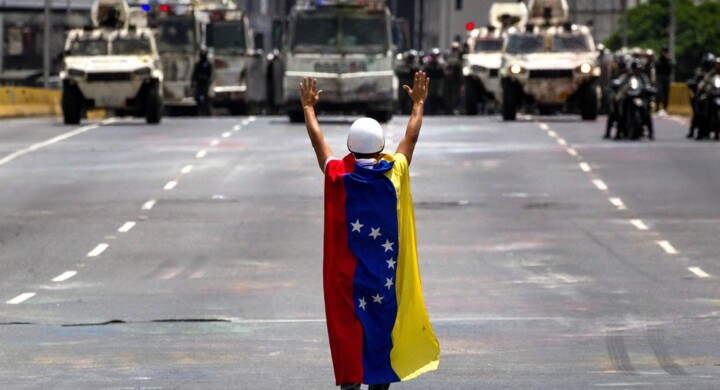 Così Maduro espropria l’opposizione in Venezuela. Italia e Ue resteranno zitte?