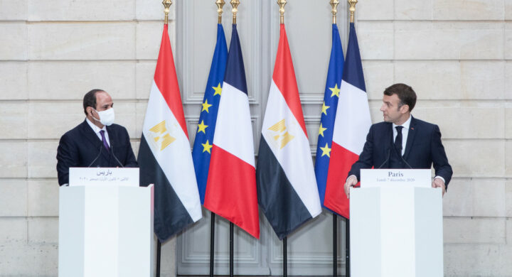 Terrorismo, geopolitica, Islam. Darnis spiega cosa lega al Sisi a Macron