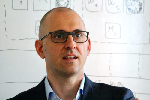 Cosa sono self management e data mesh? Lo spiega Alberto Firpo (Agile Lab) Cosa sono self management e data mesh? Lo spiega Alberto Firpo (Agile Lab)
