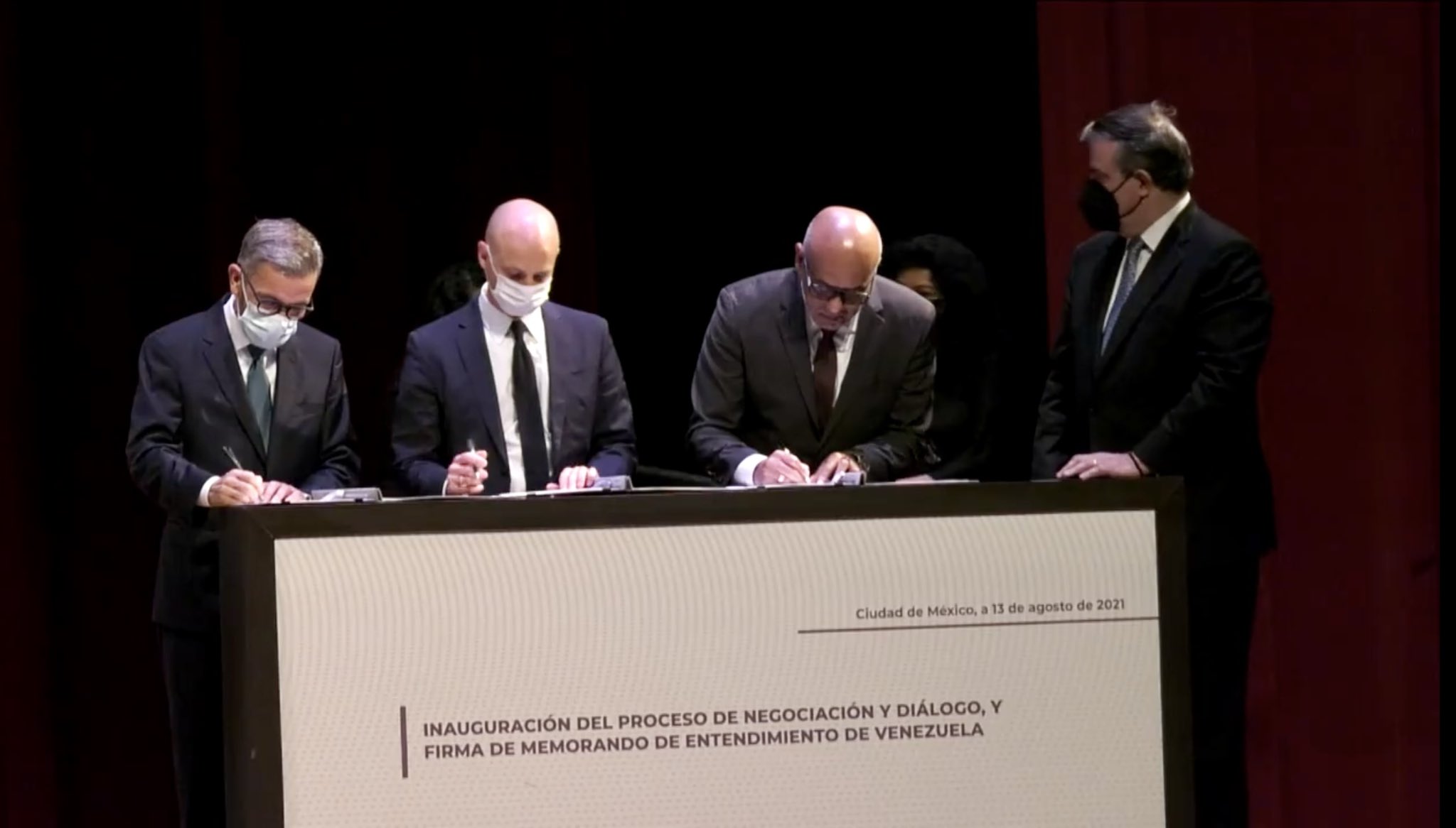 Decidió (no) en las conversaciones en Venezuela, México