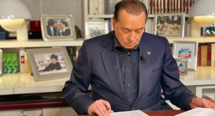 Il ritiro di Berlusconi, rinasce un po’ di etica pubblica?