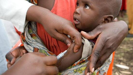 L’Oms approva il primo vaccino per la malaria