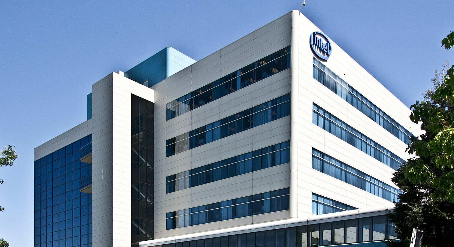 Cosa manca per la fabbrica di chip Intel nel Nord Italia