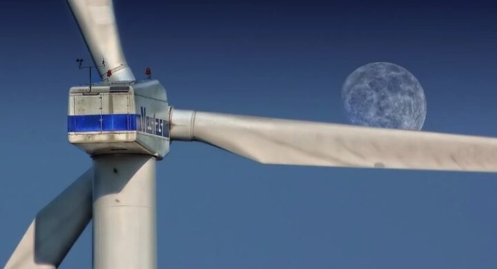 Come la crisi internazionale si lega alla transizione energetica
