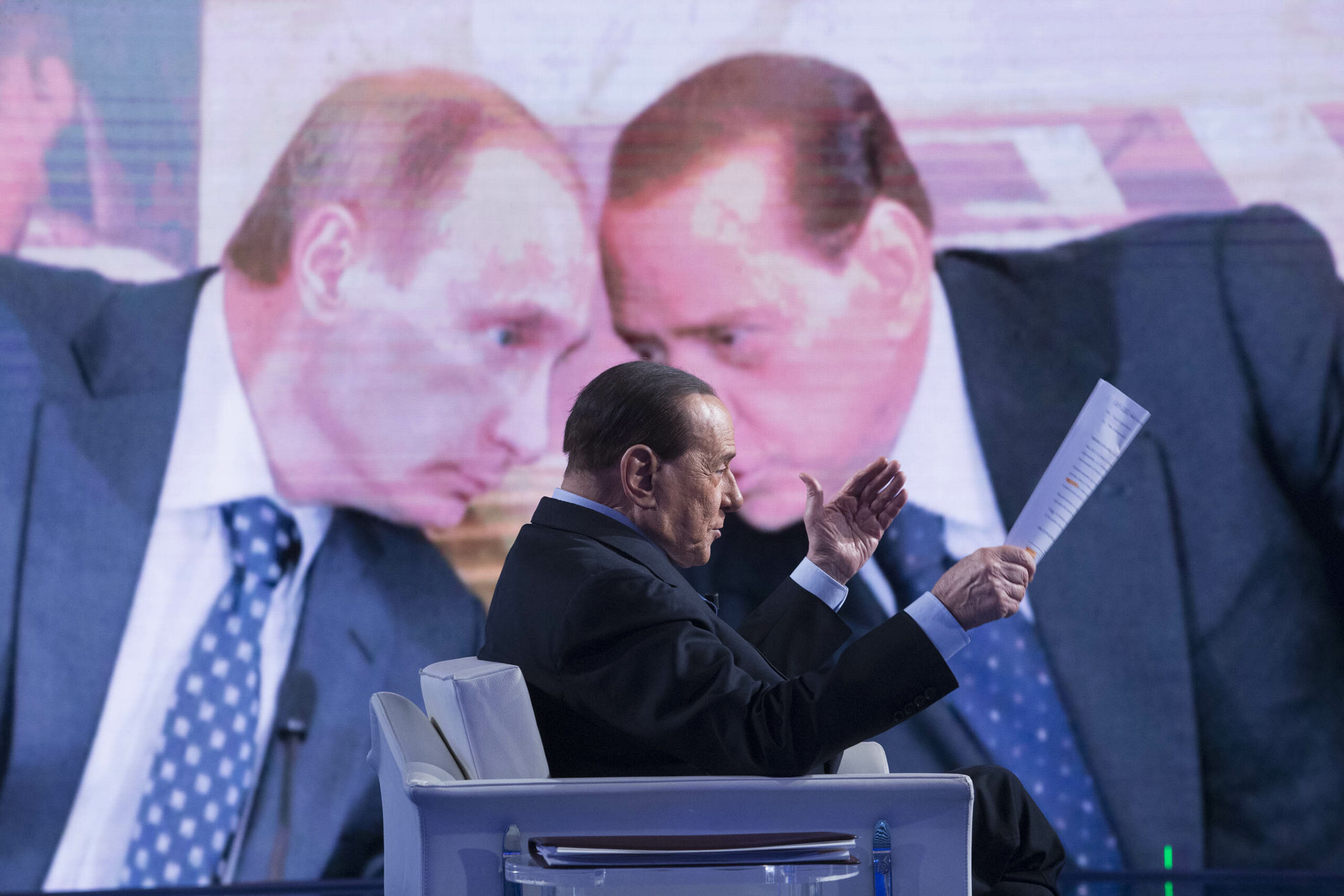 Berlusconi, Putin e i conflitti in Forza Italia letti da Tarchi
