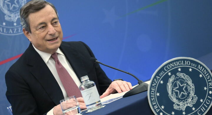 A Draghi serve un megafono contro la grancassa russa