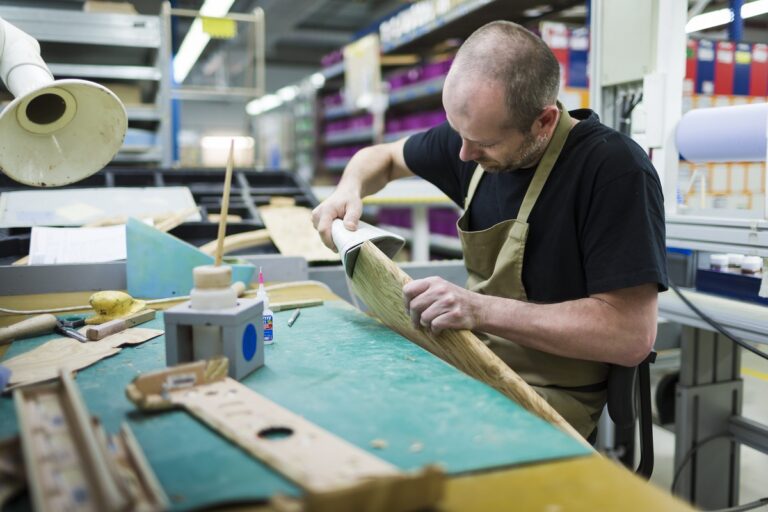 Sui salari basta tamponi, la soluzione è nella contrattazione. La versione di Bonanni Sui salari basta tamponi, la soluzione è nella contrattazione. La versione di Bonanni