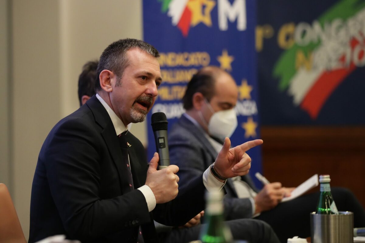 Putin come Xi, svegliamoci dal sonno cinese. Parla Delmastro (Fdi) Putin come Xi, svegliamoci dal sonno cinese. Parla Delmastro (Fdi)