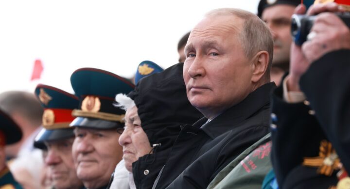 Il fronte militare e quello politico-finanziario di Vladimir Putin