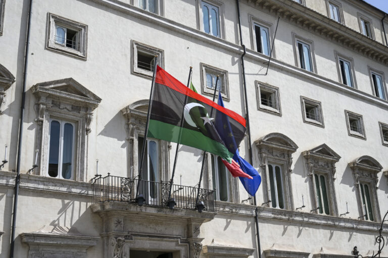 Libia, specchio delle nostre illusioni: senza forza, niente ordine. Scrive Arditti