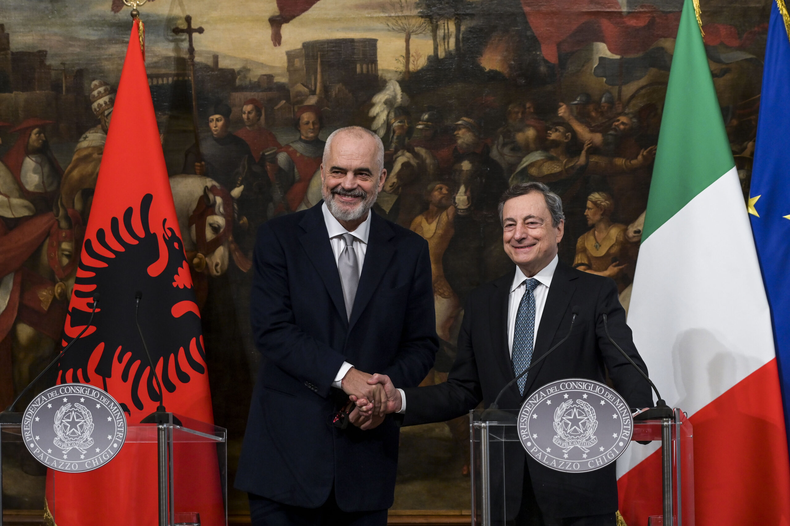 Draghi, l’Albania e i fondamentali della politica estera italiana. Parla Niglia