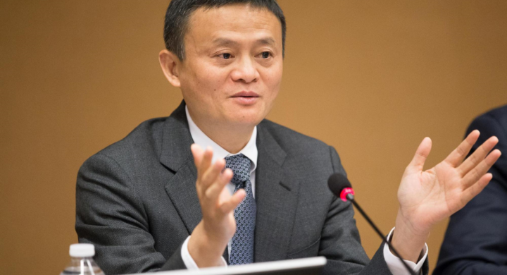 Jack Ma getta la spugna, verso l’uscita da Ant
